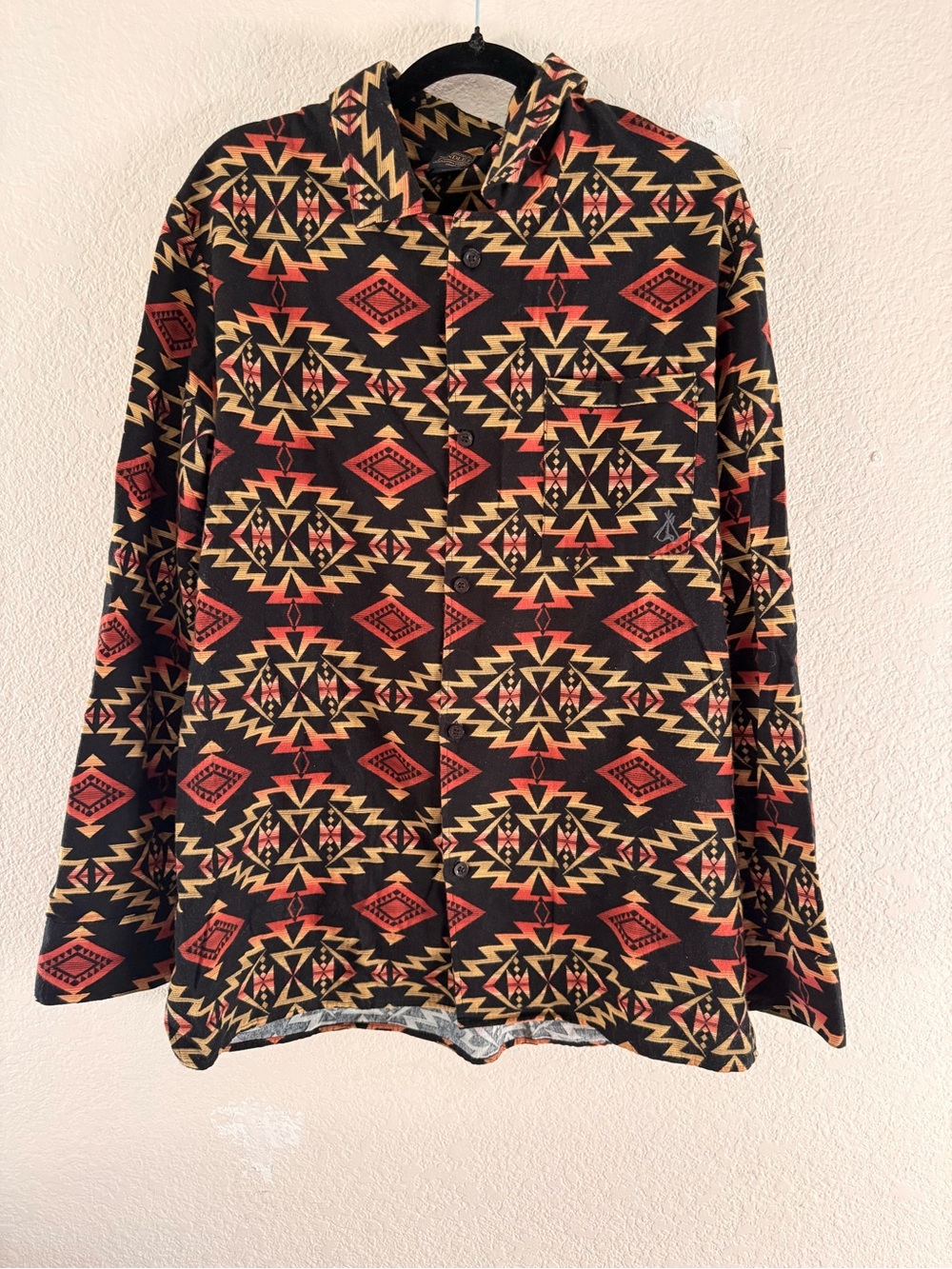Pendleton woolen mills men’s cotton Aztec button down shirt LARGE